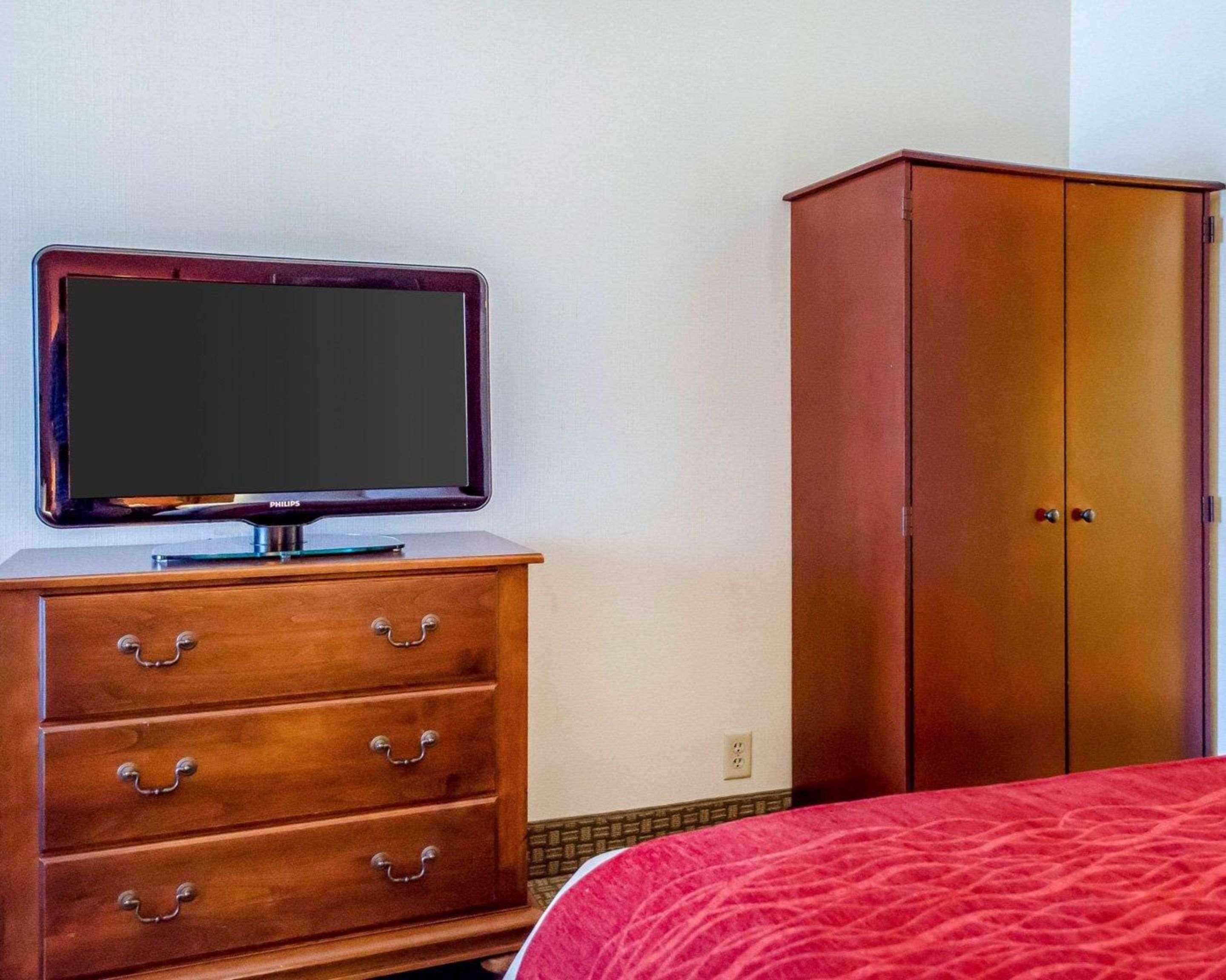 יורק Comfort Inn & Suites מראה חיצוני תמונה