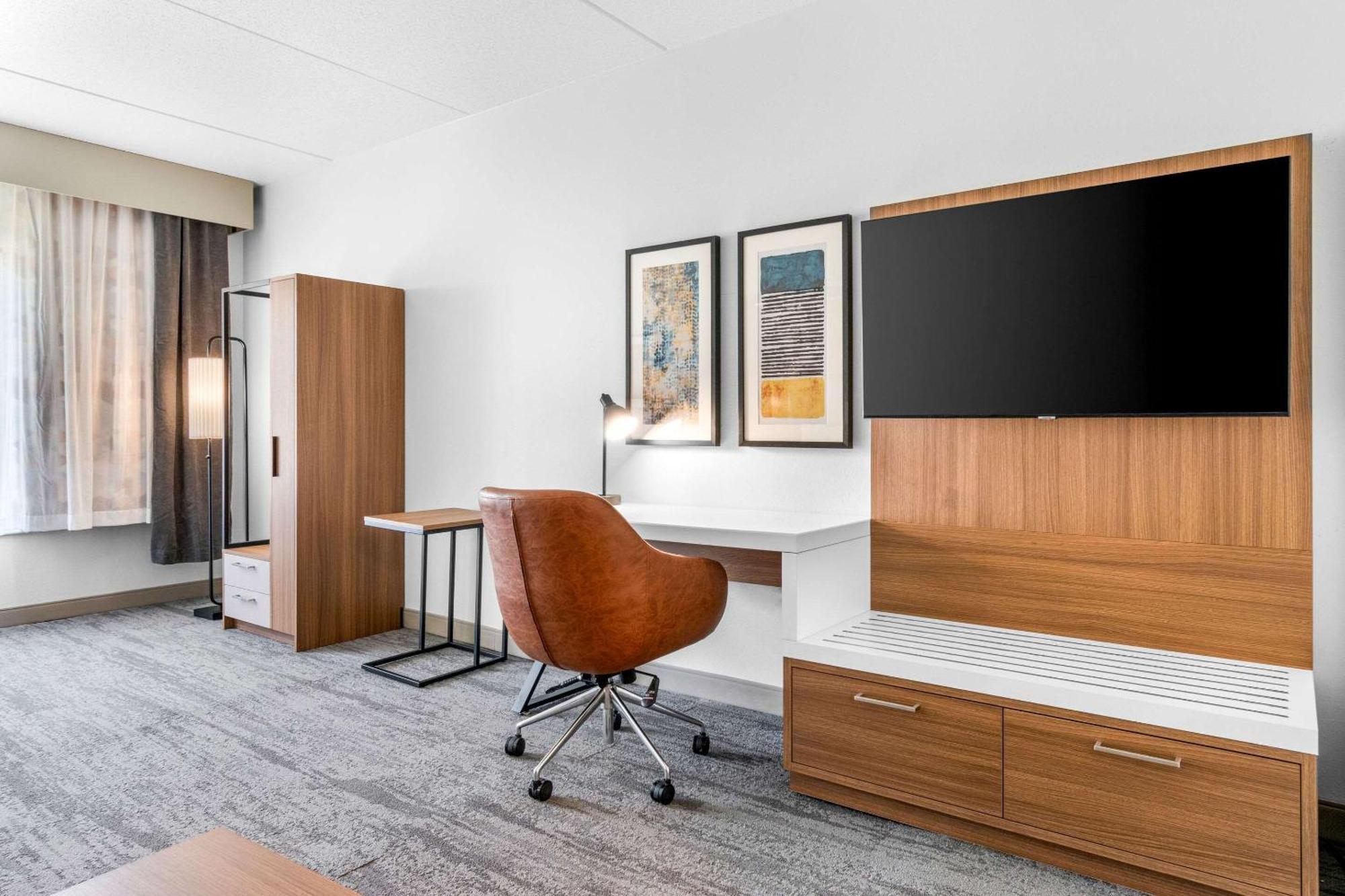 יורק Comfort Inn & Suites מראה חיצוני תמונה