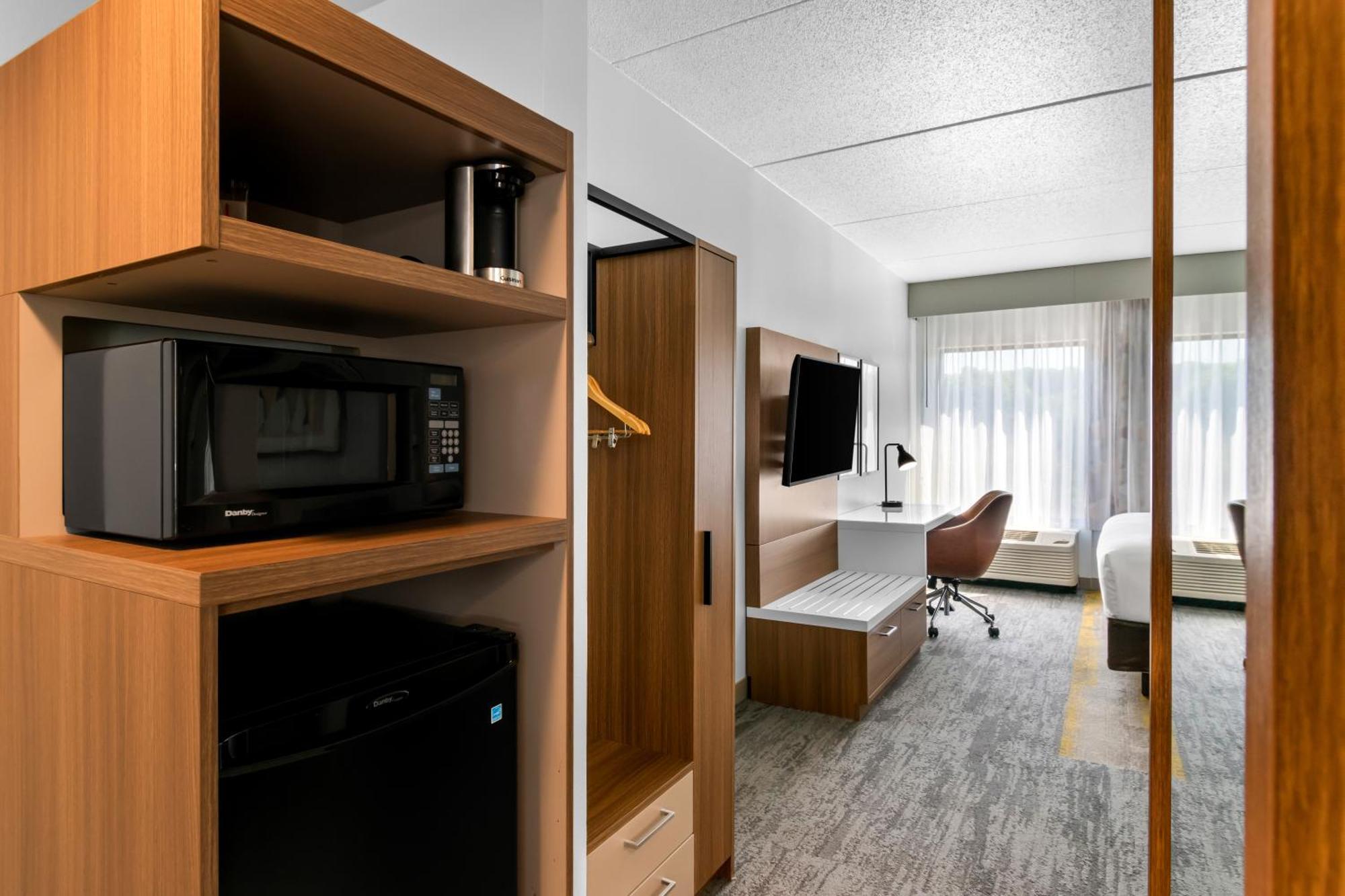 יורק Comfort Inn & Suites מראה חיצוני תמונה