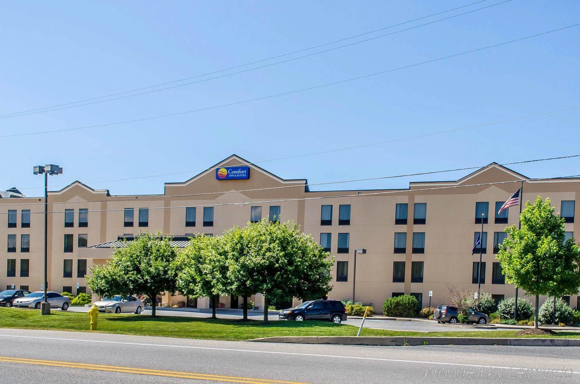 יורק Comfort Inn & Suites מראה חיצוני תמונה