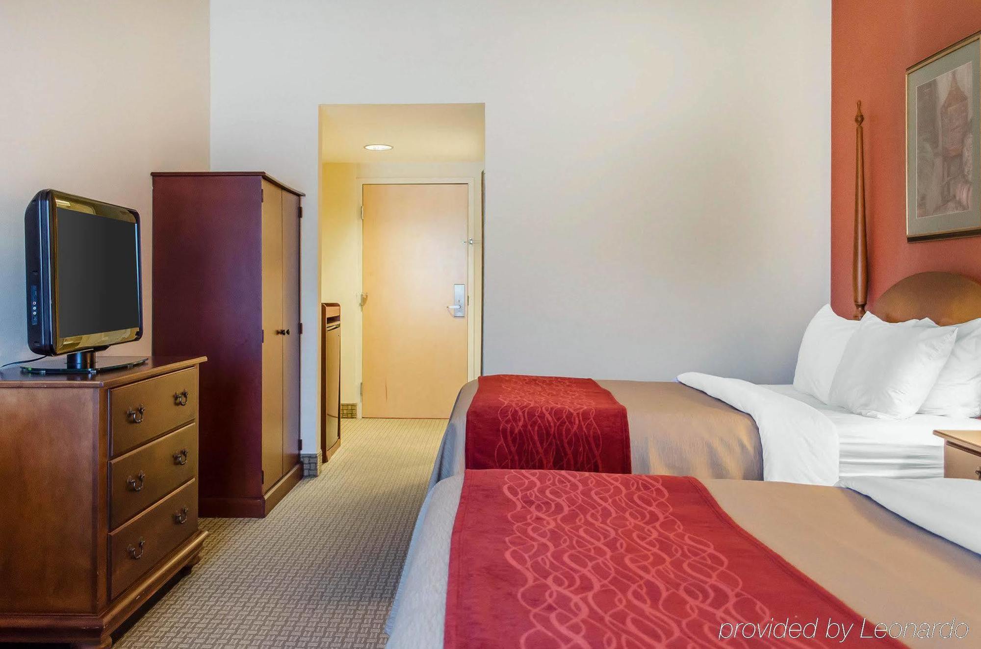 יורק Comfort Inn & Suites מראה חיצוני תמונה