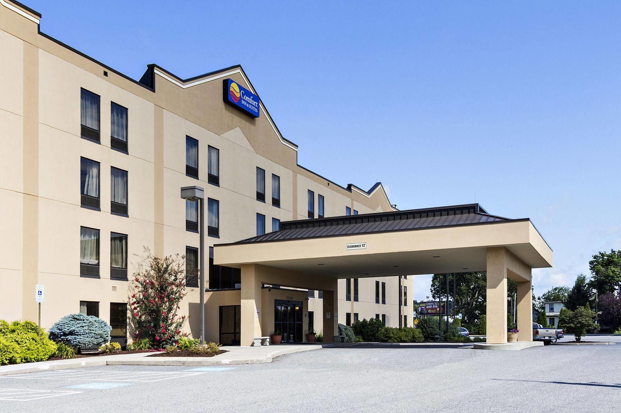 יורק Comfort Inn & Suites מראה חיצוני תמונה
